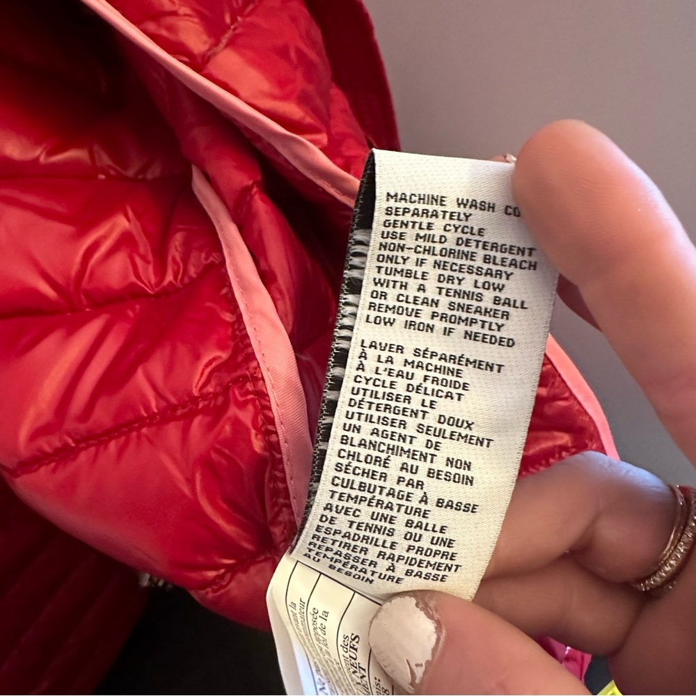 kate spade ♠️- Packable Down Jacket with Retractable Hood, “Burgundy” , XL - Picture 11 of 16